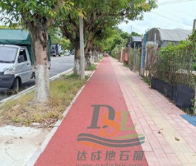 中山市政主干道路面透水綠道